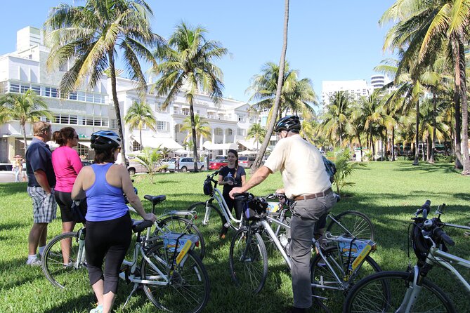 Miami Beach Bike Tour - The Botanical Garden and The Bass