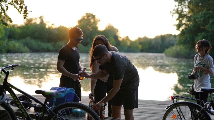 Milan: Bike Tour with Picnic on the turtle lake - Should you book the Milan green parks bike tour?