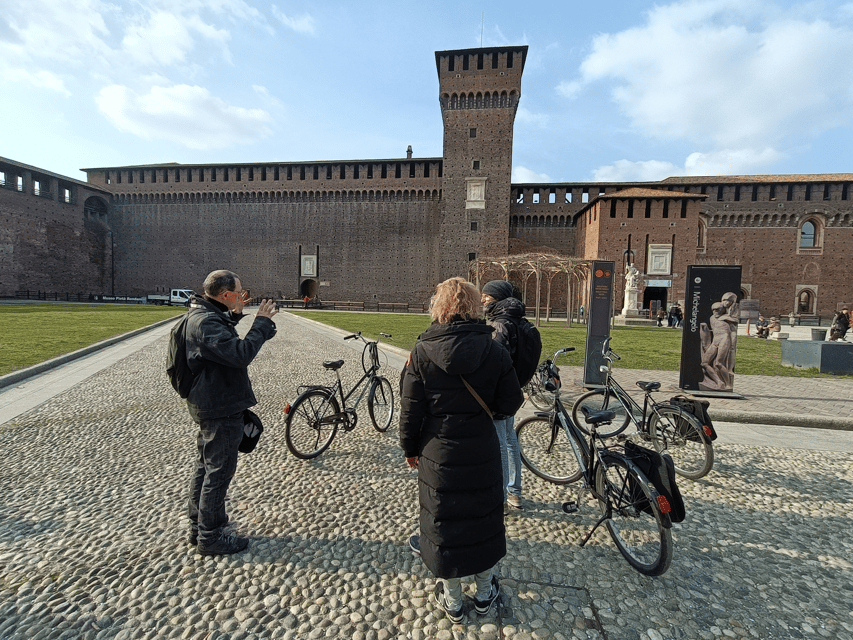 Milan: Guided Bike Tour - Why a bike is a smart way to see Milan