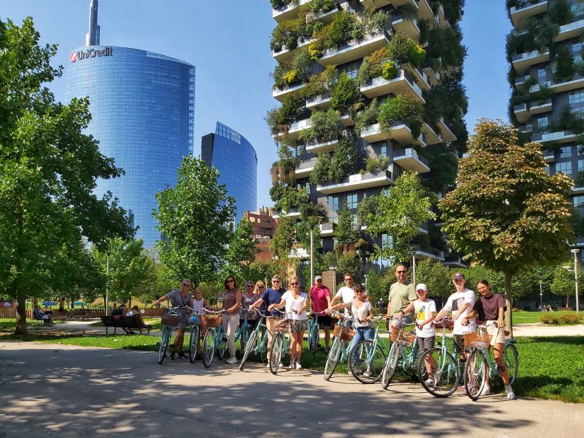 Milan: Highlights and Hidden Gems Guided Bike Tour - Key points at a glance