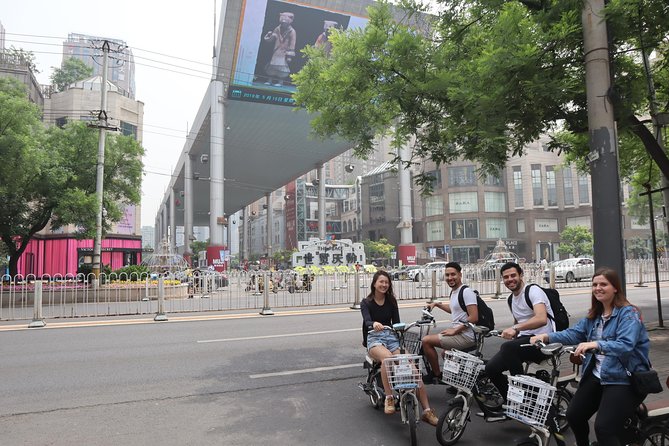 Modern Beijing Discovery by Bike - Why modern Beijing works better from a bicycle