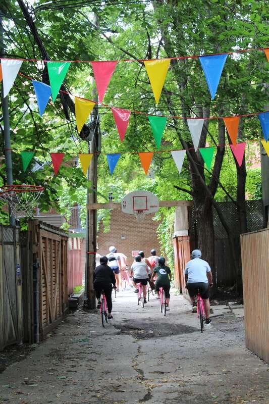 Montreal: Non Touristy Pink Bike Tour - Starting with a bicycle that fits