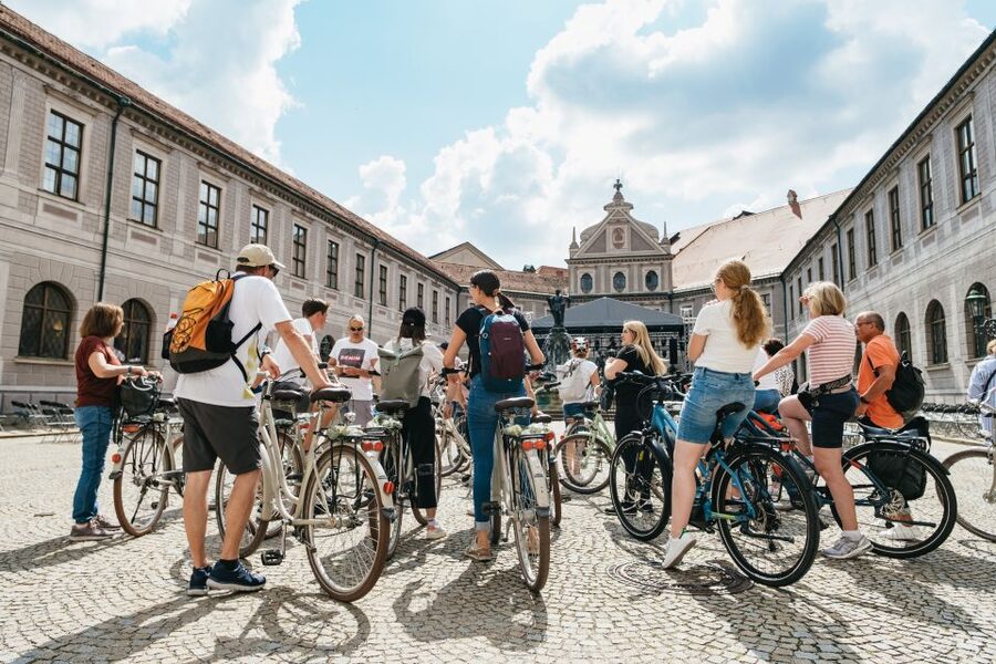 Munich 3-Hour Guided Bike Tour - Why a bike works so well in Munich