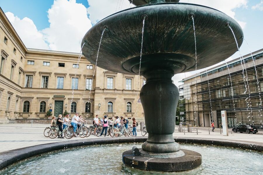 Munich 3-Hour Guided Bike Tour - The Residenz and Hofgarten: royal Munich without a palace tour