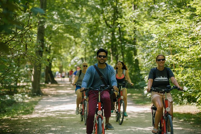 Munich City Bike Tour + Beer Garden Lunch Stop - St. Peter’s Church and the Deutsches Museum