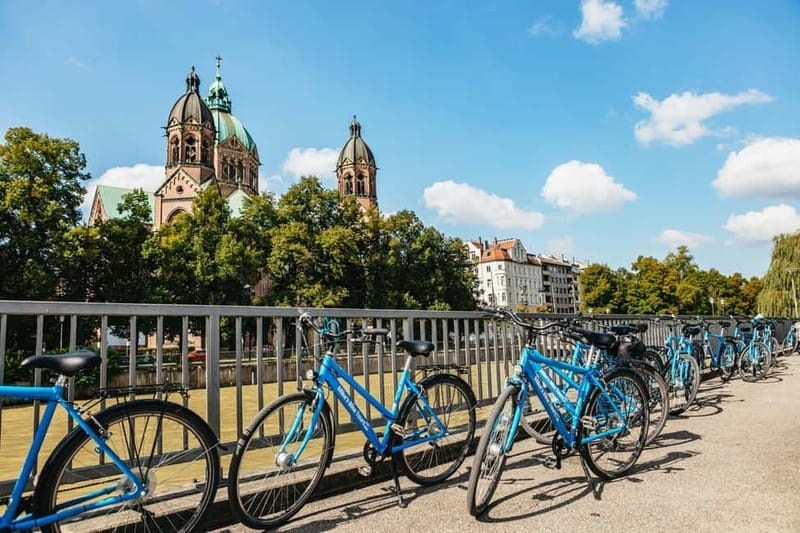 Munich: Guided City Tour by Bike with Beer Garden Stop - The English Garden and the Eisbach surfers