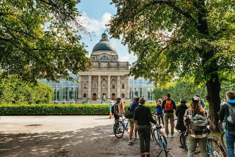 Munich: Guided City Tour by Bike with Beer Garden Stop - Lunch beneath the Chinese Tower