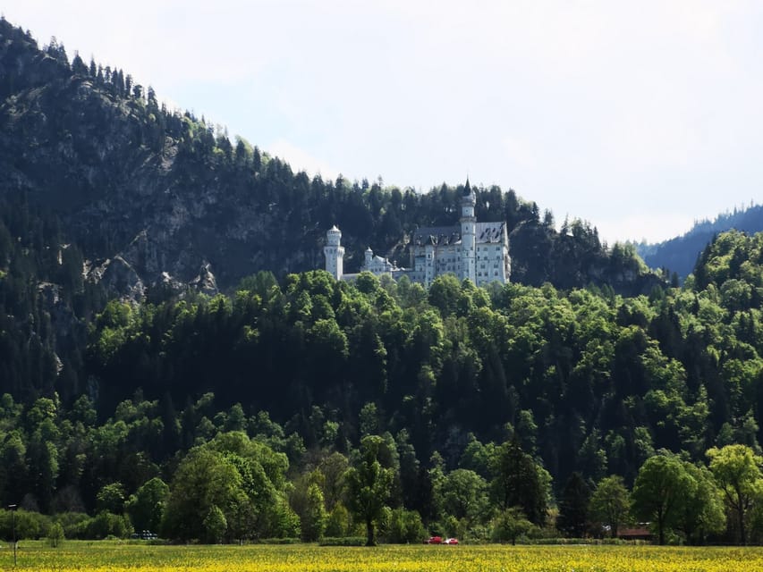 Munich: Neuschwanstein Castle by Bus with Alpine Bike Ride - Mary’s Bridge and the famous castle view