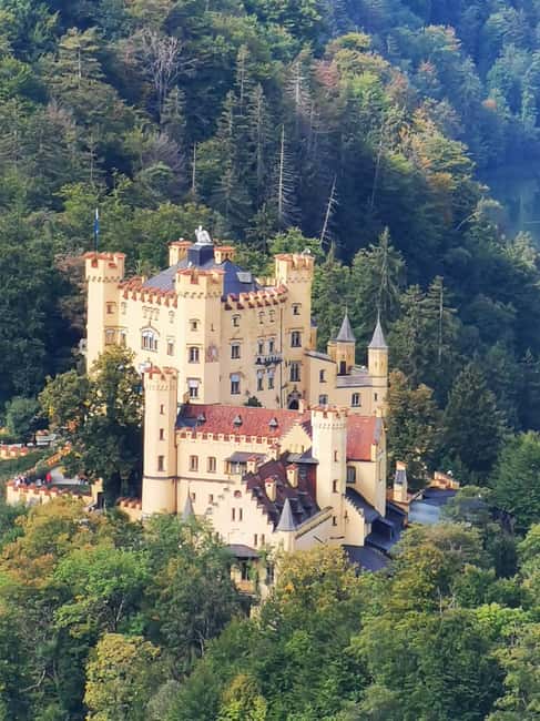 Munich: Neuschwanstein Castle by Bus with Alpine Bike Ride - Leaving Munich at 8:30 in the morning