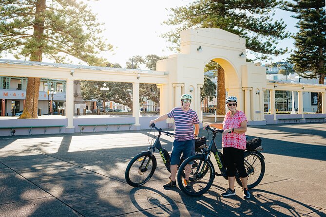 Napier E-bike Hire - The first hour: Napier’s coast and Art Deco center