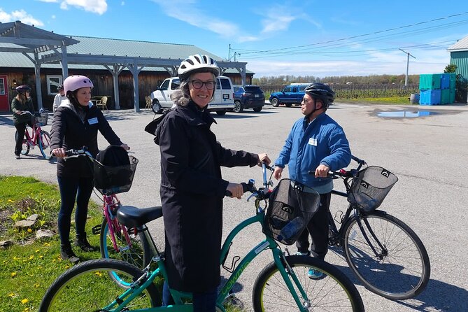 Niagara-on-the-Lake Cycle and Wine-Tasting Tour with Optional Lunch - Choosing the half-day or full-day version