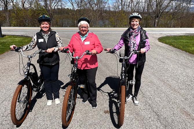 Niagara-on-the-Lake Cycle and Wine-Tasting Tour with Optional Lunch - Starting at Grape Escape Wine Tours