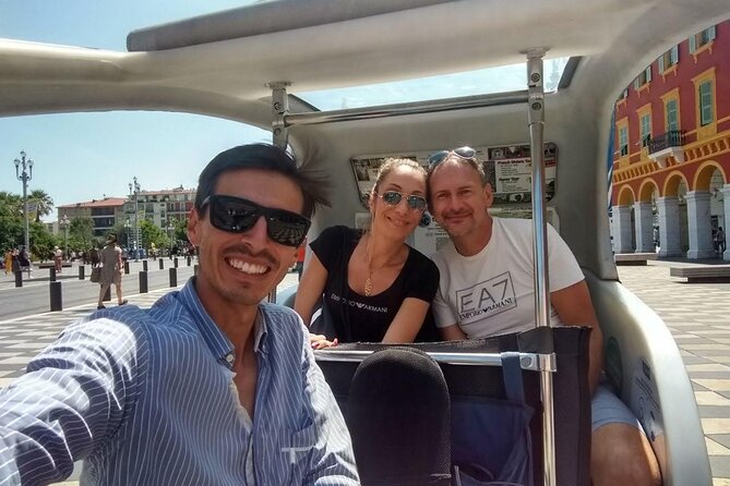 Nice: private guided Tour by electric taxi bike - Parks, fountains, and the views above Nice