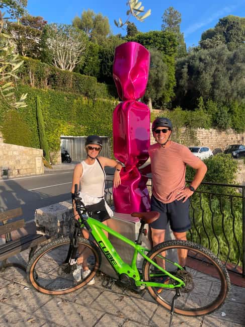 Nice: Villefranche Guided Electric Bike Tour - The guides: humor with careful road leadership