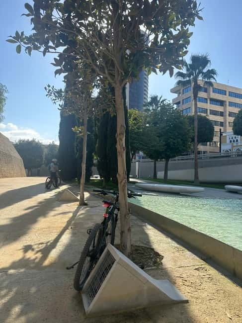 Nicosia: Walled City Bike Tour - Samanbahçe and the quieter side of Nicosia