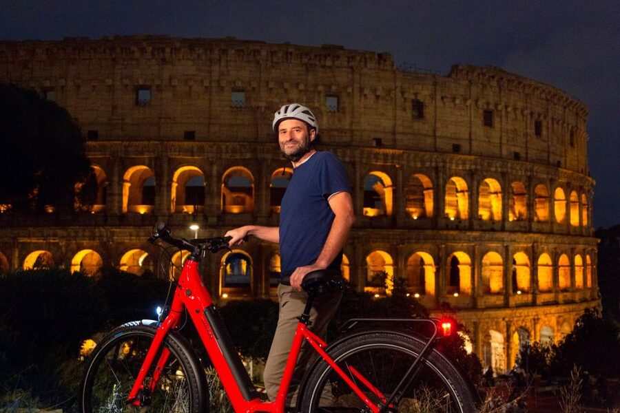 Night Tour of Rome with Top E-bike & optional Italian Dinner - Why an evening bike ride works well in Rome