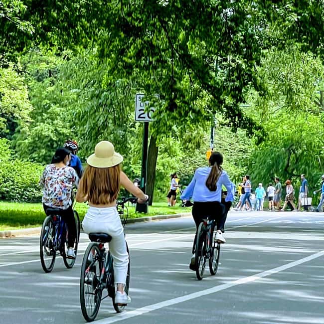 NYC: Central Park Guided Bike Tour - Bikes, e-bikes, and family arrangements