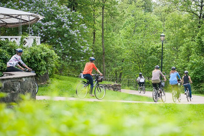 Oslo Highlights Bike Tour - City Hall and the Nobel Peace Prize