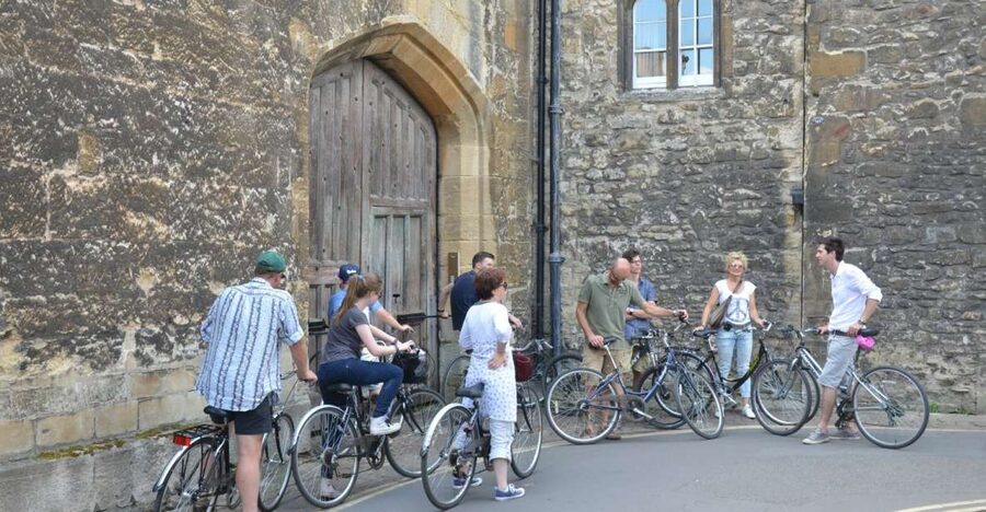 Oxford: City Bike Tour with Student Guide - Starting at 16 Broad Street