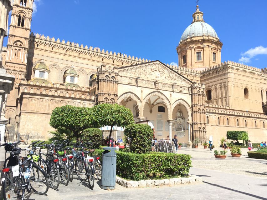 Palermo: Historic Center Guided Bike Tour with Food Tasting - Ballarò market and the everyday side of Palermo