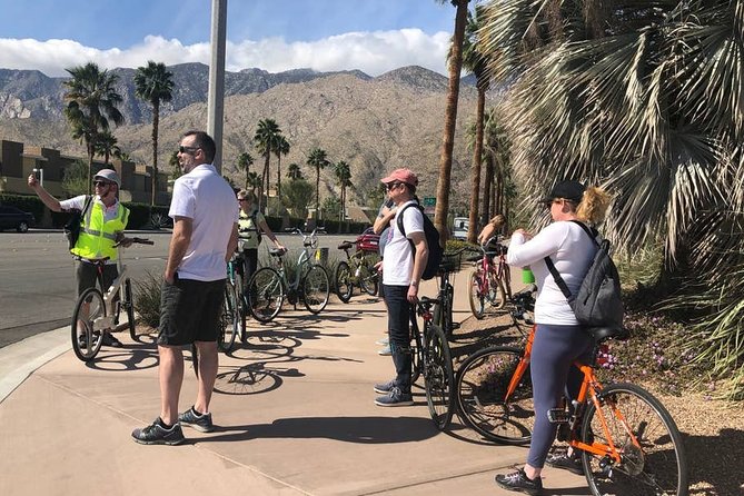 Palm Springs Modernism Architecture & History Bike Tour - Canyon View Estates: a modernist setting with screen history