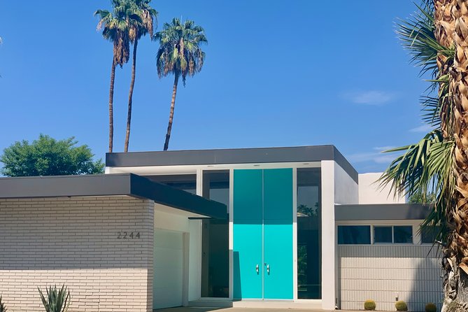 Palm Springs Modernism Architecture & History Bike Tour - The riding: easy, flat, and still worth preparing for
