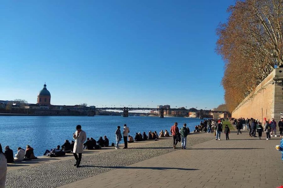 Panoramic Toulouse, e-bike ride, and cable car - Starting near Allée Forain-François Verdier