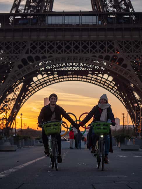 Paris before the crowds, bike tour & Breakfast - Why an early bike ride changes Paris