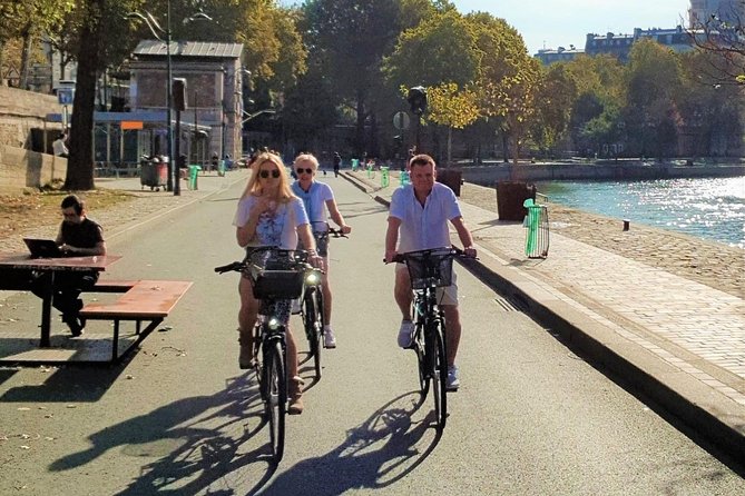 Paris: Charming Nooks and Crannies Bike Tour - What the pace really feels like