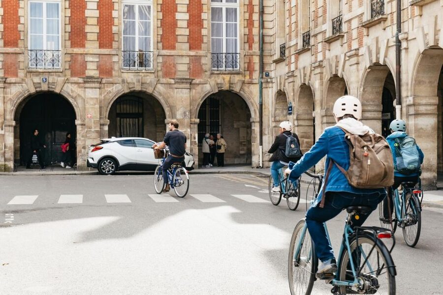 Paris: Charming Nooks and Crannies Bike Tour - Odéon and Luxembourg: revolution in the streets