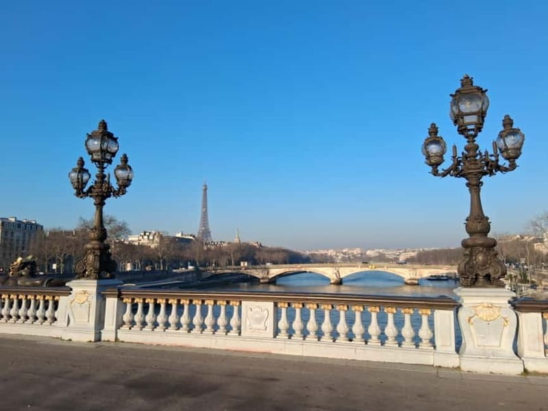 Paris: Eiffel Tower&Seine River Electric Bike Tour 3 hours - Concorde, the Champs-Élysées, and the Arc de Triomphe