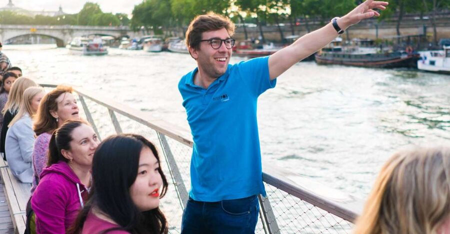 Paris: Evening Bike and Boat Tour - Starting at Saint-Michel with Paris around you
