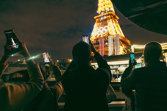 Paris Evening City of Lights Small Group Bike Tour & Boat Cruise - Riding Past the Louvre and Musée d’Orsay