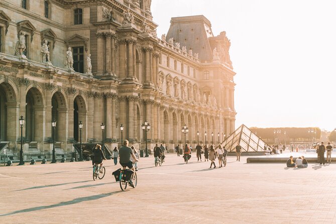 Paris Evening City of Lights Small Group Bike Tour & Boat Cruise - Starting at 27 Rue Bosquet