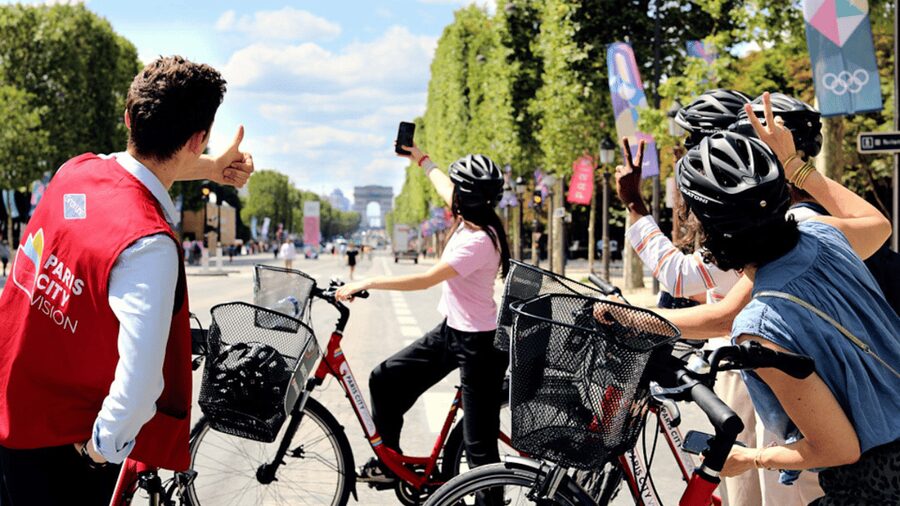 Paris Guided Bike Tour - Why Paris works so well by bicycle