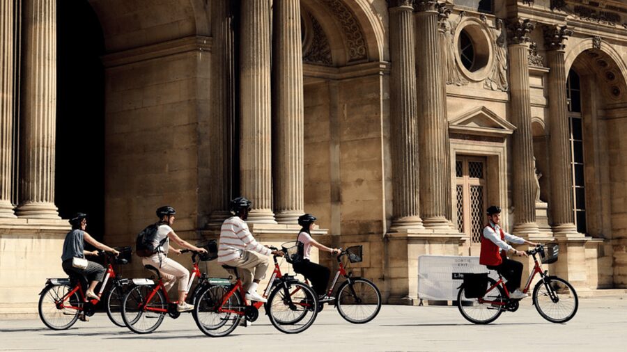 Paris Guided Bike Tour - The guide makes the difference