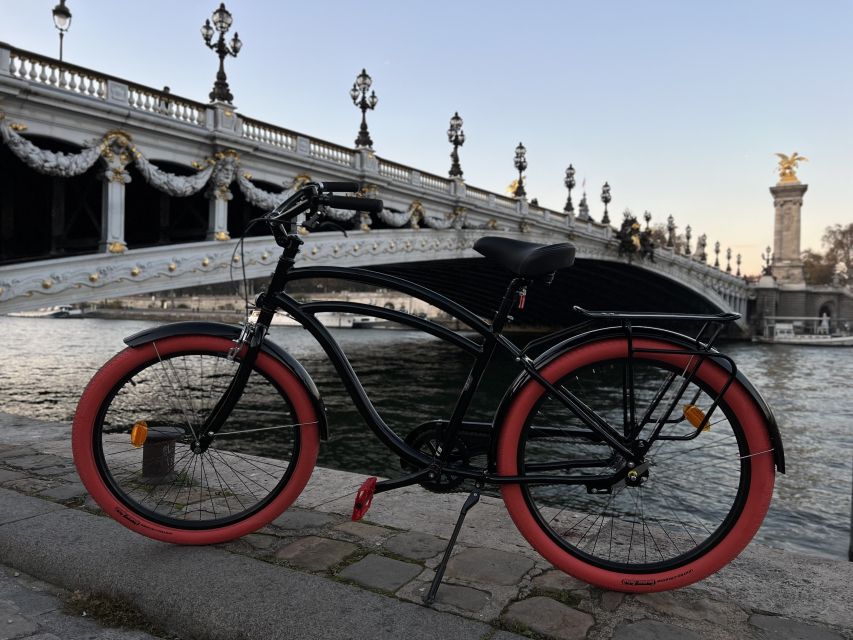 Paris: Guided City Highlights Bike Tour - From the Louvre to the Île de la Cité