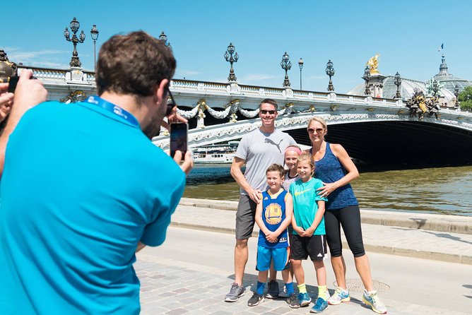 Paris Highlights Bike Tour: Eiffel Tower, Louvre and Notre-Dame - The Louvre and Musée d’Orsay from the outside