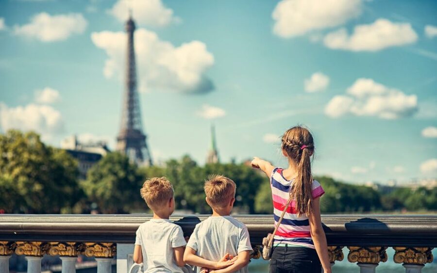 Paris: Kids Bike Tour - The Dutch Guide Style