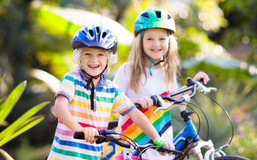 Paris: Kids Bike Tour - Palais Garnier and Place Vendôme
