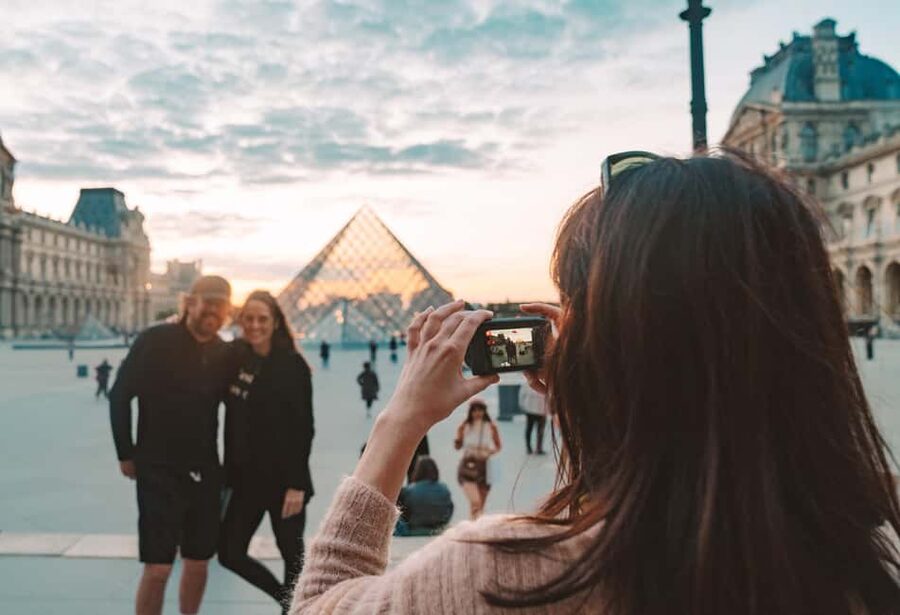 Paris: Night Small-Group Bike Tour & Boat Cruise - Pont Alexandre III and Musée d’Orsay