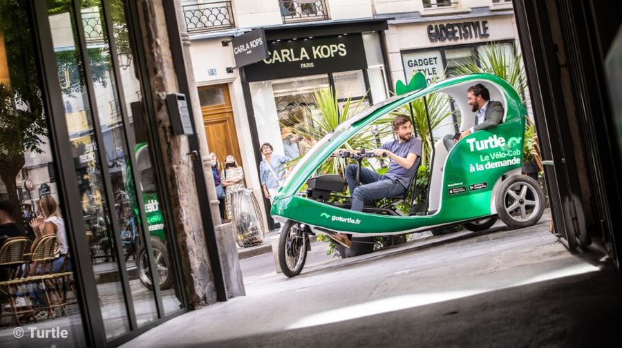 Paris: Private guided tour in Rickshaw bike - Gustave Eiffel - Returning to the Flame of Liberty