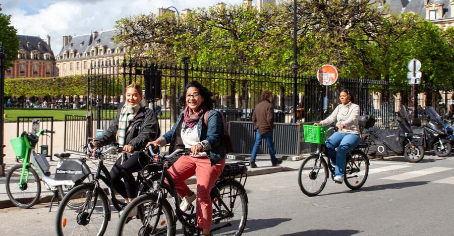 Paris: Scenic E-bike tour with optional Seine Cruise - Key points at a glance