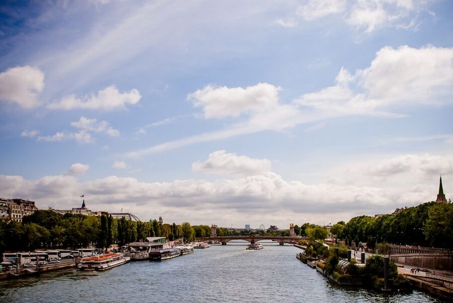 Paris: Scenic E-bike tour with optional Seine Cruise - Who should book this ride?