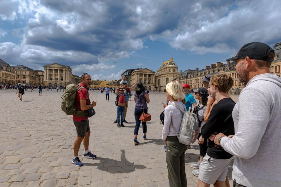 Paris: Versailles Palace and Queen Hamlet E-Bike Tour - The Palace, Hall of Mirrors, and Garden Time