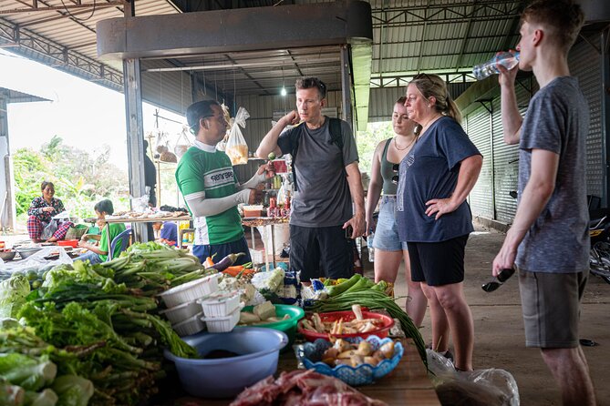Phnom Penh Silk Island Bike Tour/ E-Bike or Tuk Tuk - Temples, tofu, fruit, and unscripted stops