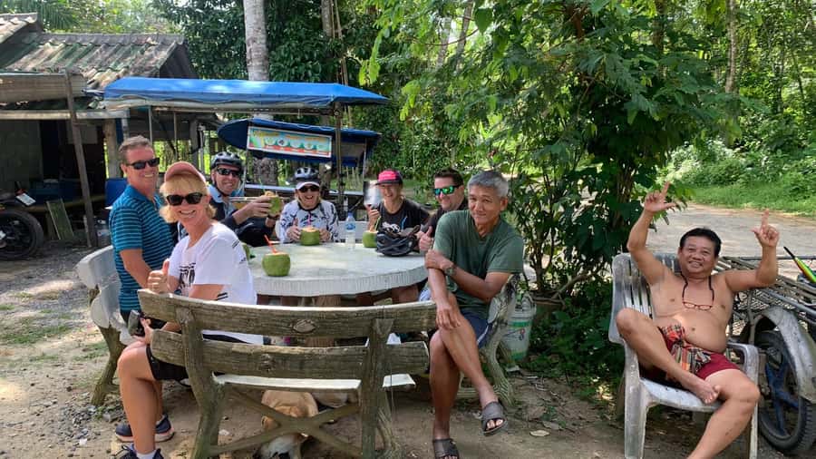 Phuket: Half-Day Countryside Cycling Tour with Lunch - Lunch with an Andaman Sea view