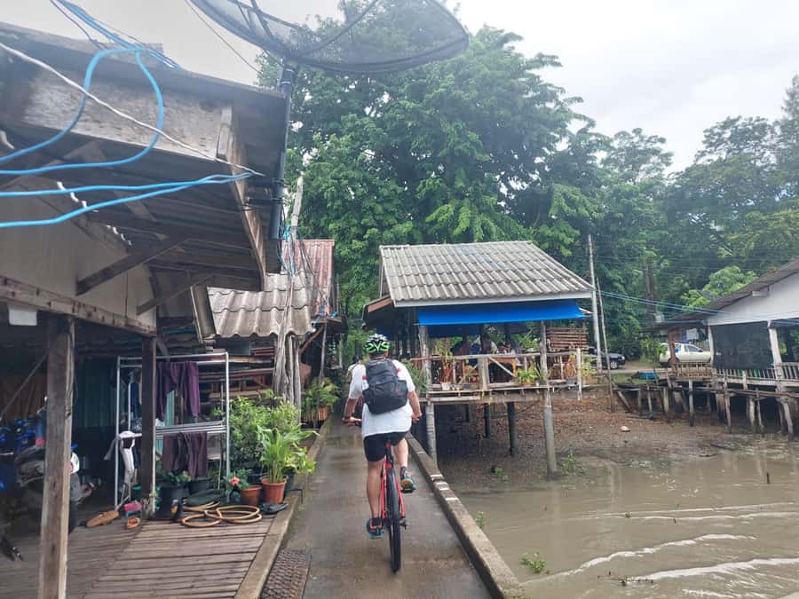 Phuket: Yao Island Cycling and Beach Day-Trip - The café stop and useful breaks