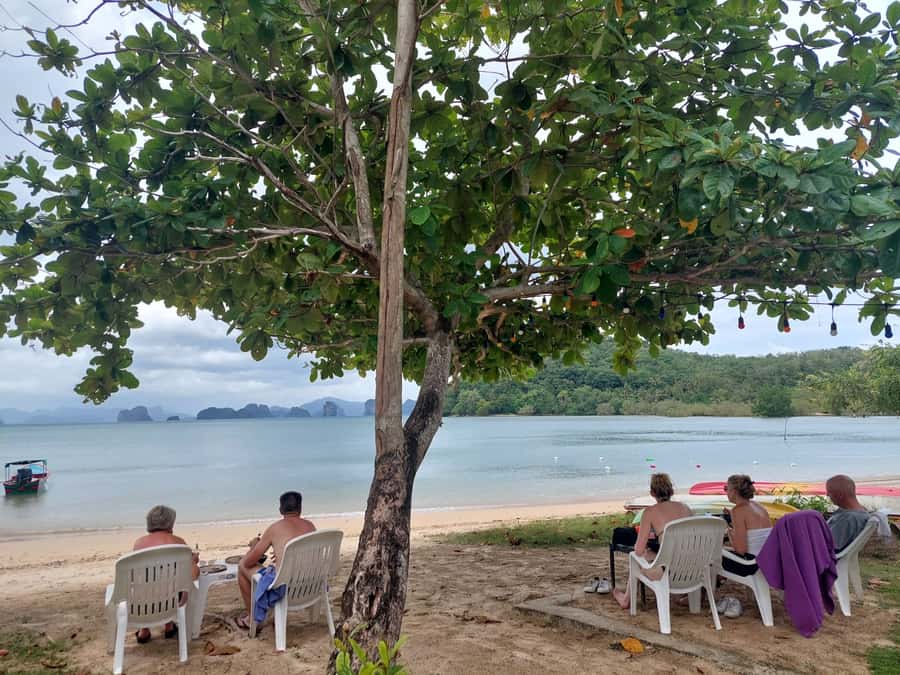 Phuket: Yao Island Cycling and Beach Day-Trip - Beach lunch, swimming, and a long midday pause