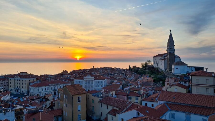 Piran: Bike Rental with Map, Helmet, Water bottle and Lock - Moon Bay and the value of stopping often